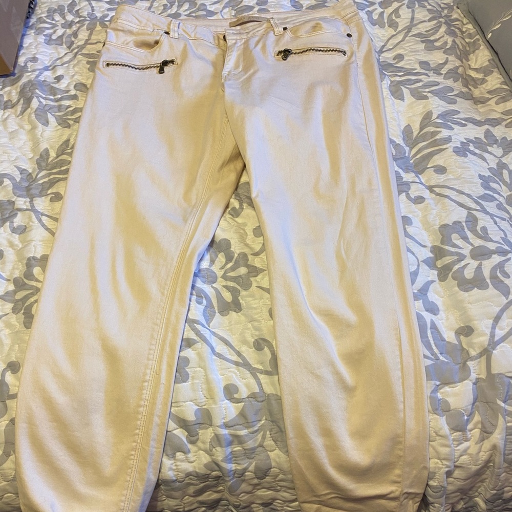 White/Cream Max Jeans